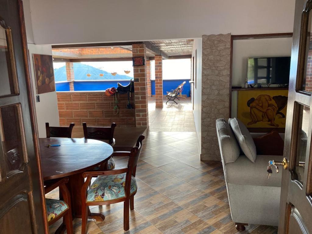 Finca Los Alpes San Jerónimo Eksteriør bilde